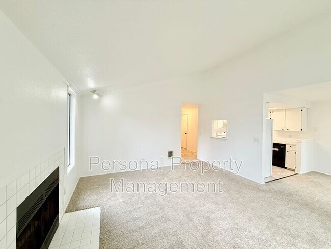 Photo - 1410 NE 72nd St Unit 3