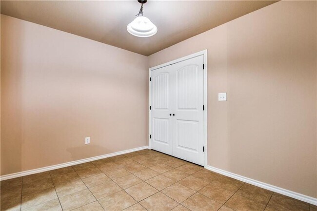 Photo - Come view this beautiful duplex!