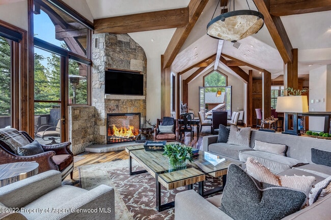 Photo - 900 Waters Ave