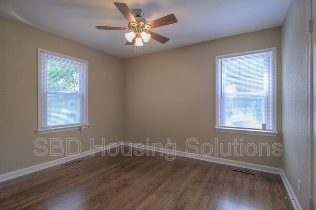 Photo - 601 E Nettleton Ave