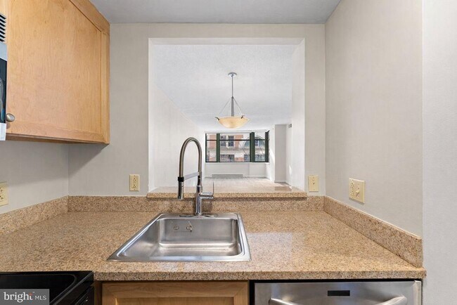 Photo - 1150 K St NW Unidad 306