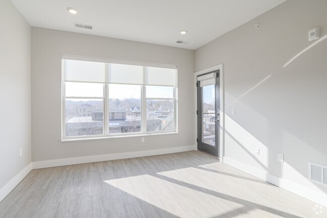 1 BR, 1 BA - Living Room