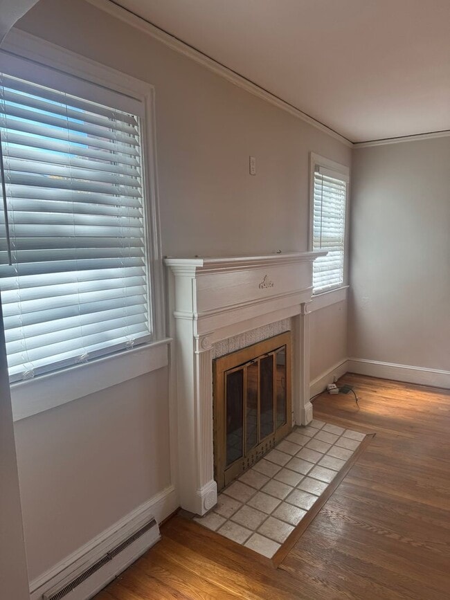 Photo - Fantastic Location & Price......More pictu...