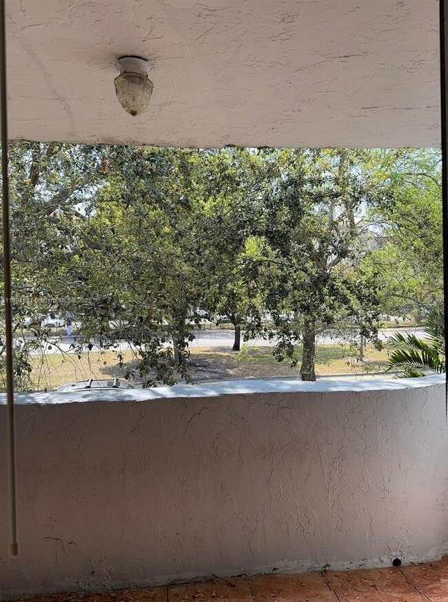 Photo - 9351 Fontainebleau Blvd Unidad B220