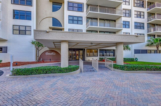 Building Photo - 3400 N Ocean Dr Unit 405 Rental