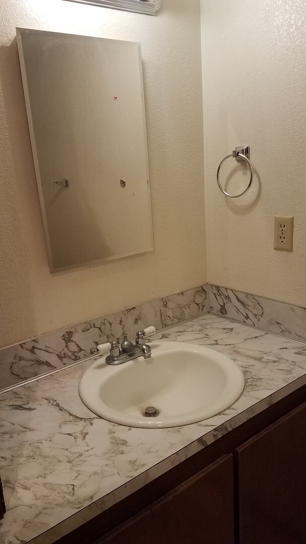 Photo - 695 4th St Apartment Unit C