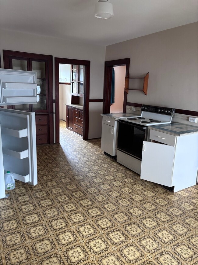 Photo - 77 Lafayette St Unit Rental