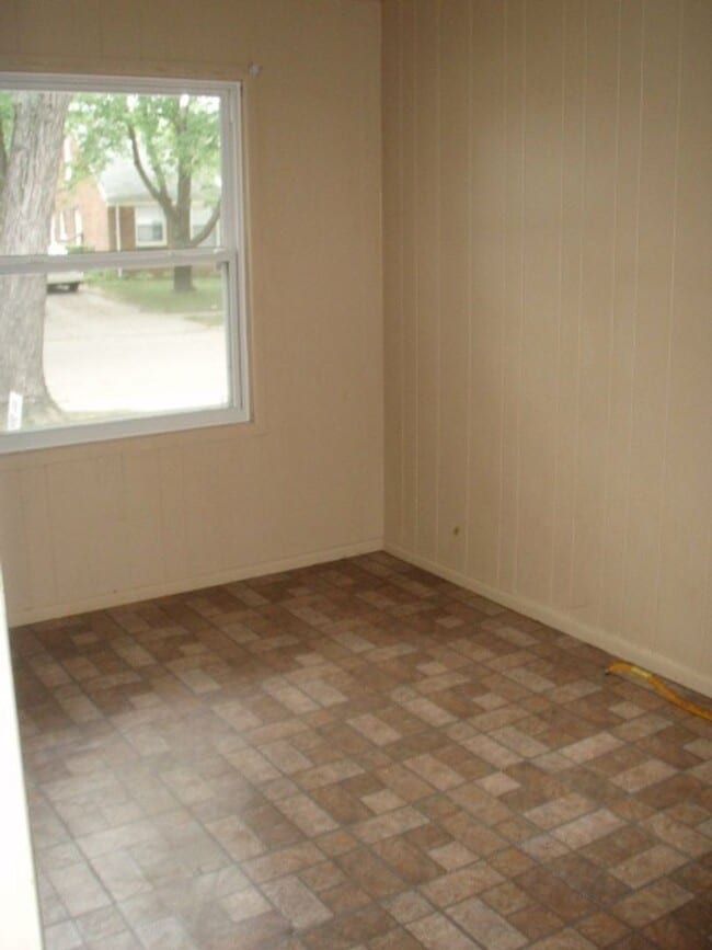 Photo - 23104 Brittany Ave