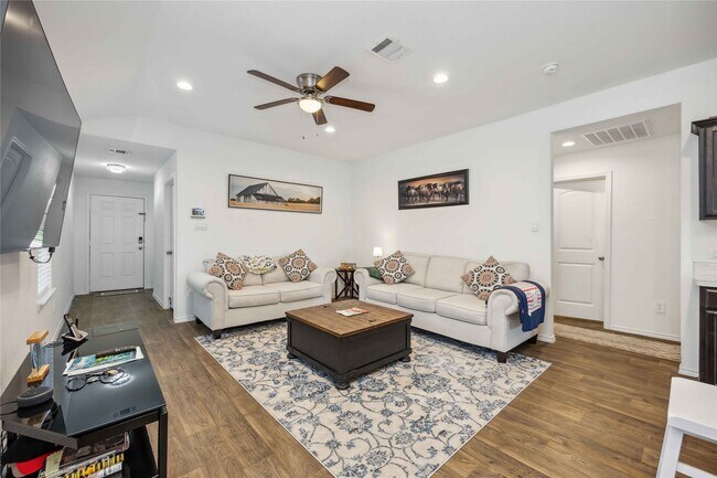 Photo - 16684 Lonely Pines Dr