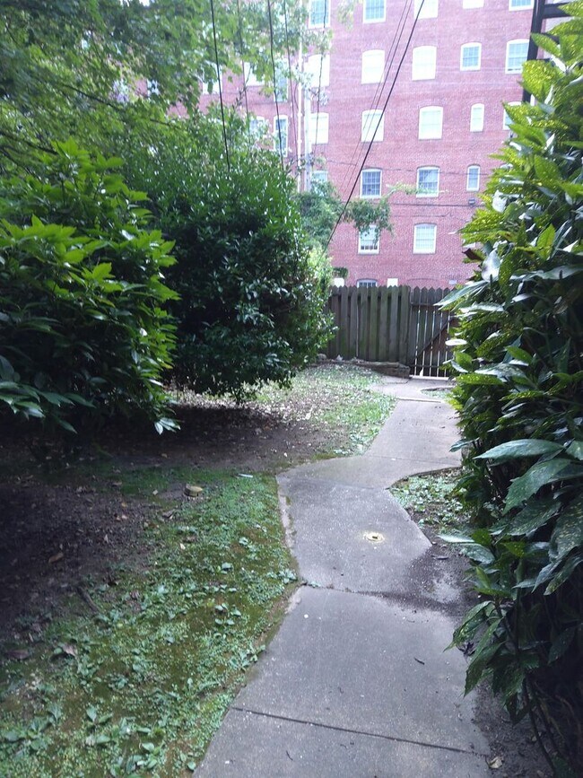 Photo - 3040 St Paul St Unit BF