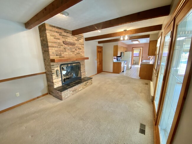 Photo - 3520 Ditmer Rd