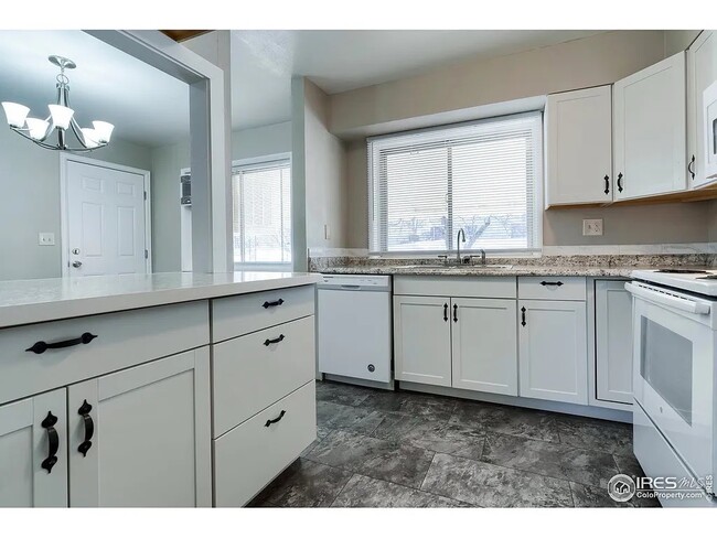 Photo - 3210 W 12th Street Rd