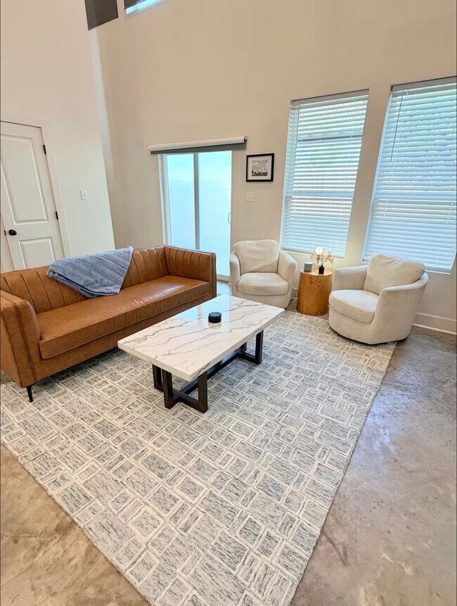 Photo - FOR RENT in LAFAYETTE!