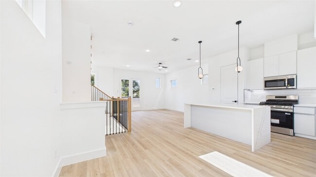 Photo - 5318 Terry St