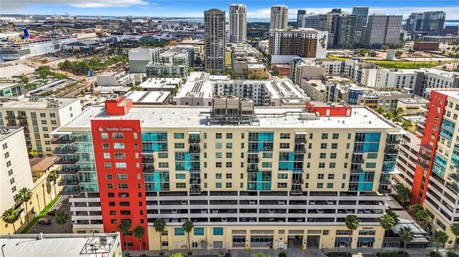 Building Photo - 1208 E Kennedy Blvd Unit 1209