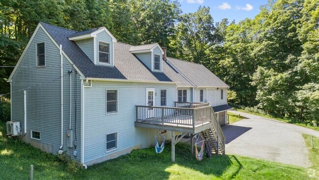 Building Photo - 13 Kent Cornwall Rd Unit A Rental