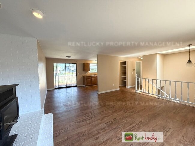 Photo - 2516 S 284th St