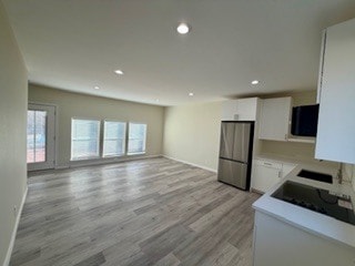 Living Area/Kitchen - 5800 Rockhill Rd