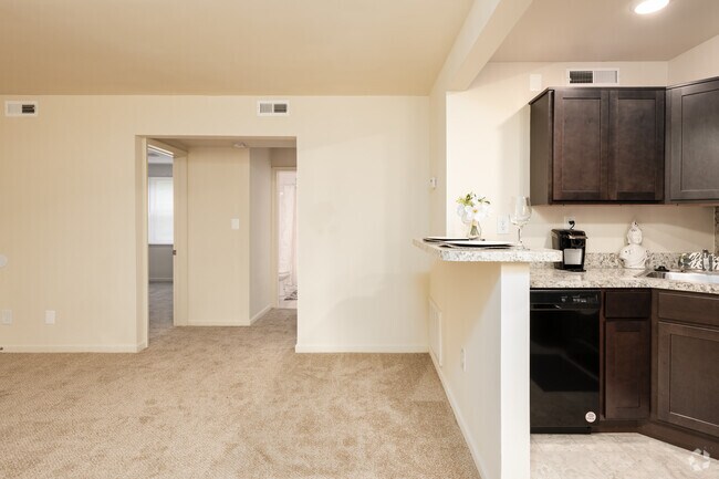 2BR, 1BA - 849SF