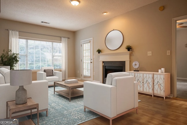 Photo - Located in Cobb - Minutes from the Battery...