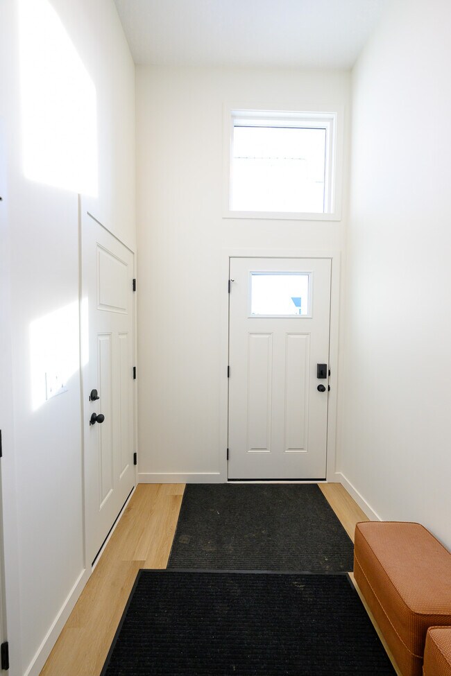 11962-11981 81 Ave