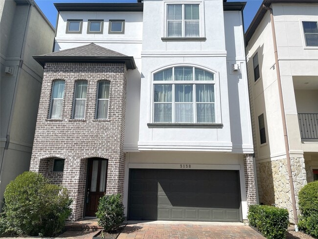 Photo - 3138 Pemberton Walk