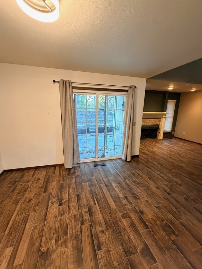 Photo - 1820 Windhill Ave