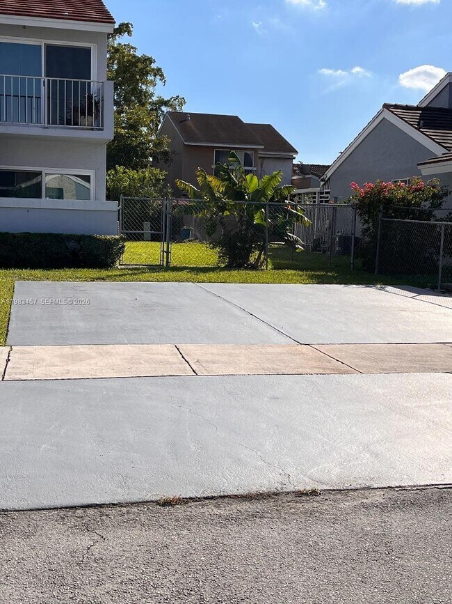 Photo - 11712 SW 13th St