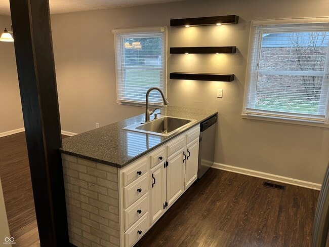 Photo - 627 San Carlos Dr