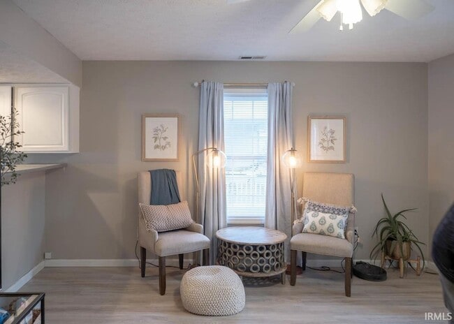 Photo - 1323 Cobble Creek Cir