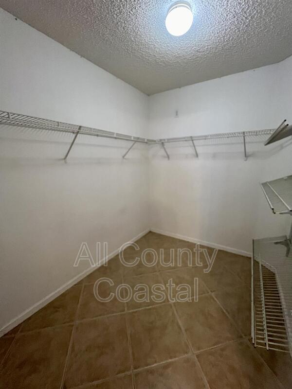 Photo - 900 Scotia Dr Unit 102