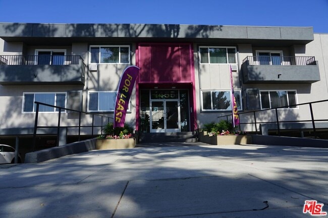 Building Photo - 1455 S Wooster St Unit 16 Rental