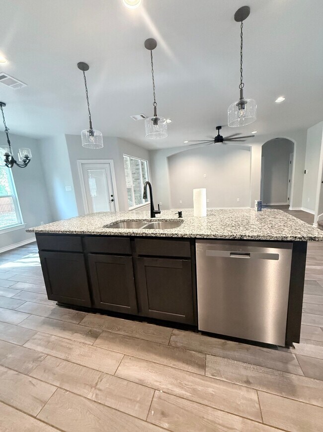 8803 Kallison Arbor