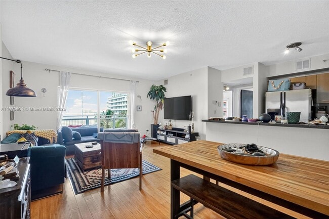Building Photo - 471 NE 25th St Unit 503 Rental