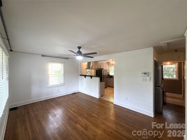 Photo - 526 W Kingston Ave