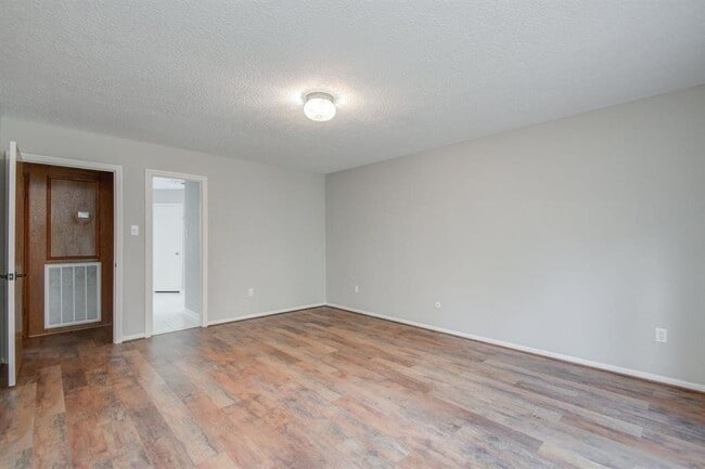 Photo - 11918 Glenway Dr