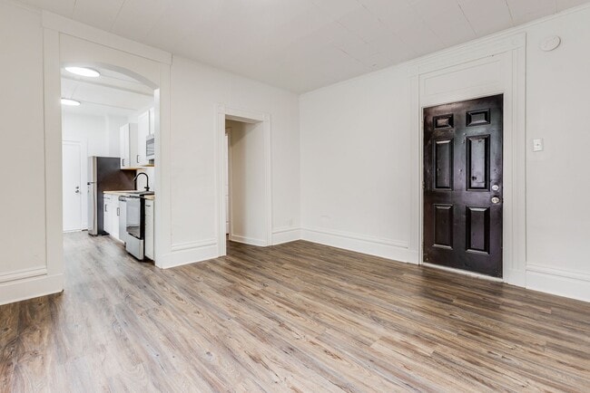 Building Photo - 240 Hazelwood Ave Unit #3 Rental