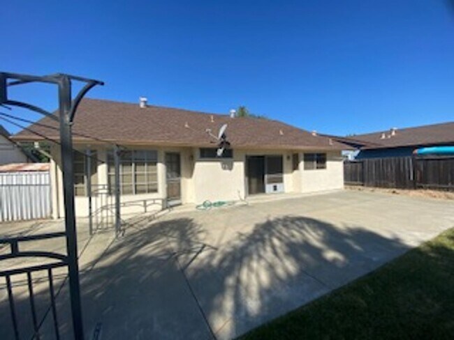 Photo - Huge semi-private Backyard with Large Patio!