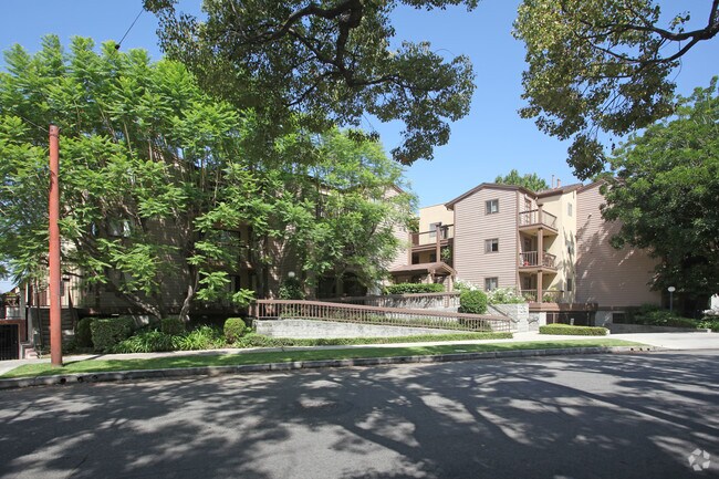 Columbus Apartments - Columbus Apartments
