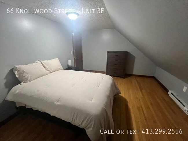 Photo - 66 Knollwood St Unidad 3E