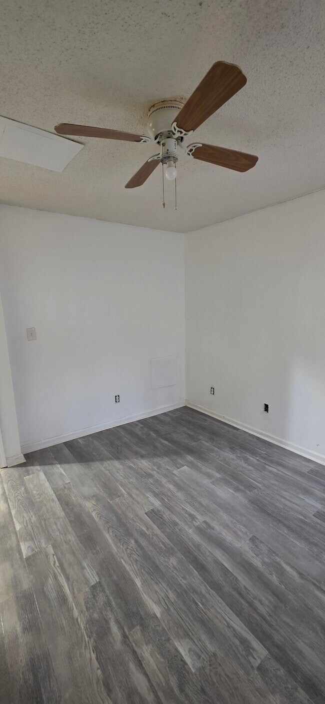 Photo - 8526 Pineland Dr