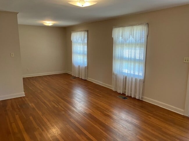 Photo - 1004 Chickasaw Trail