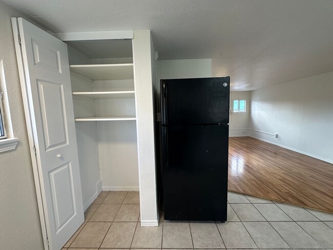 Photo - 809 Willard Ave