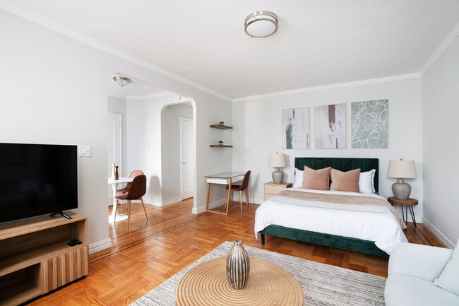 105 E 24th St Unit SI ID1021973P