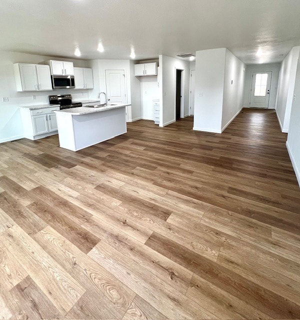 Open Concept - Living/Dining/Kitchen - 478 Lennox Blvd