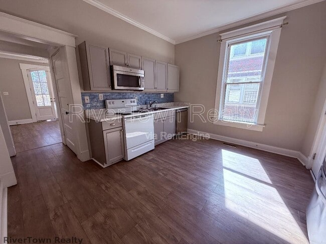Photo - 215 N Bellevue Blvd Unit 1
