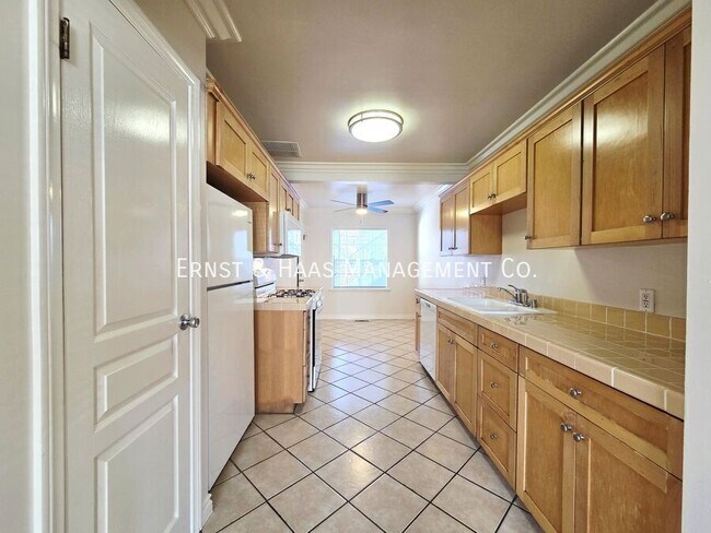 Photo - 5331 E The Toledo