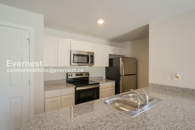 Photo - 12 Post Oak Ln