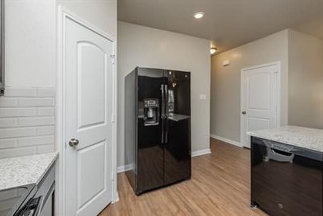 Photo - Bright & Cozy Duplex