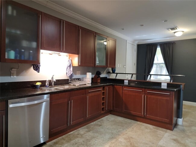 Photo - 486 SW 5th St